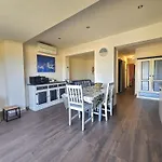 T2 Renove Avec Jardin Et Parking A - Fr-1-553-310 *