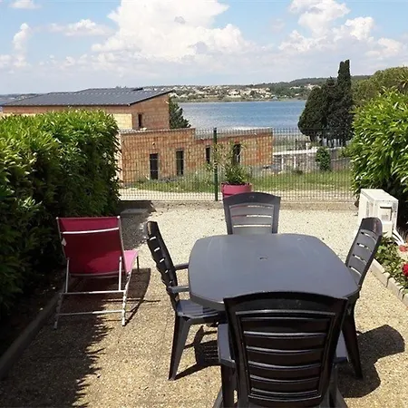 T2 Rénové Avec Jardin Et Parking à - Fr-1-553-310 Apartamento