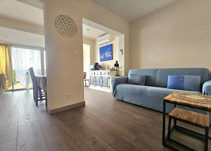 T2 Rénové Avec Jardin Et Parking à - Fr-1-553-310 * Balaruc-les-Bains